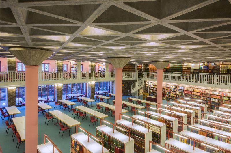 004-Dioezesanbibliothek-Koeln-Lesesaal.jpg_1753476179
